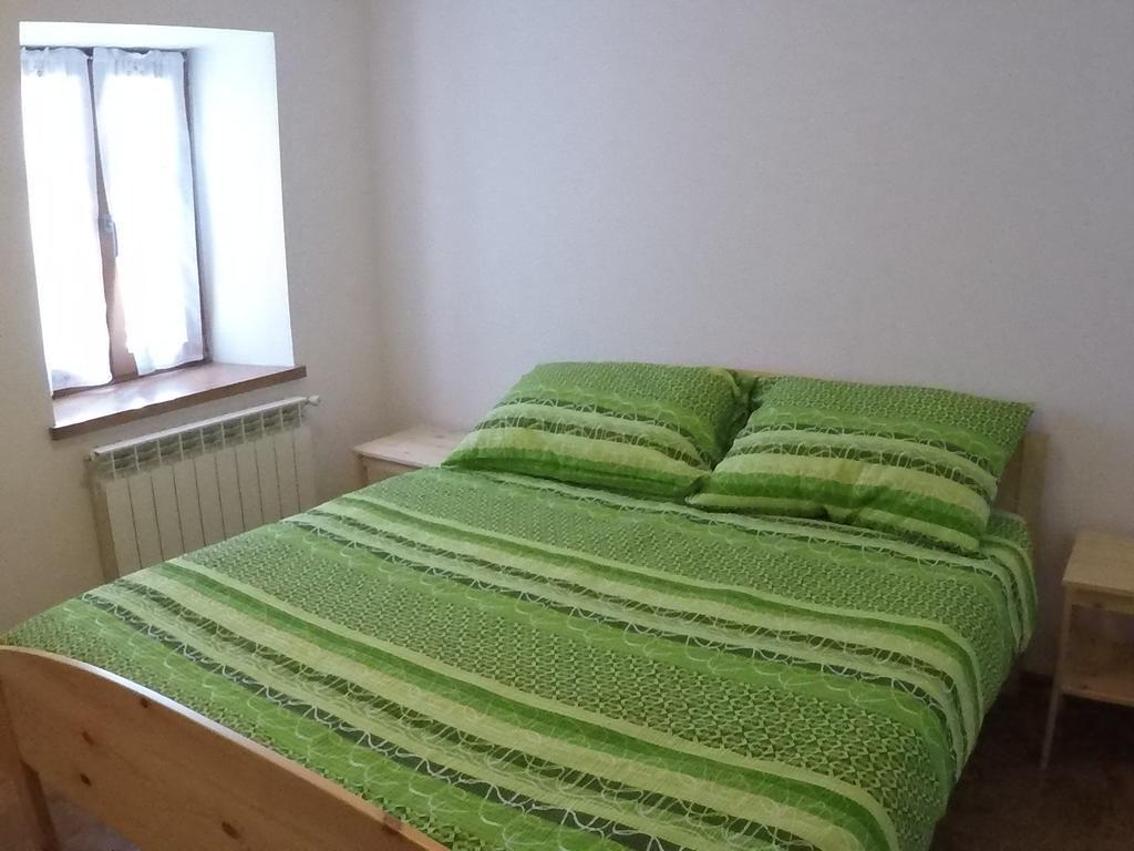 Lesjakova Domacija *